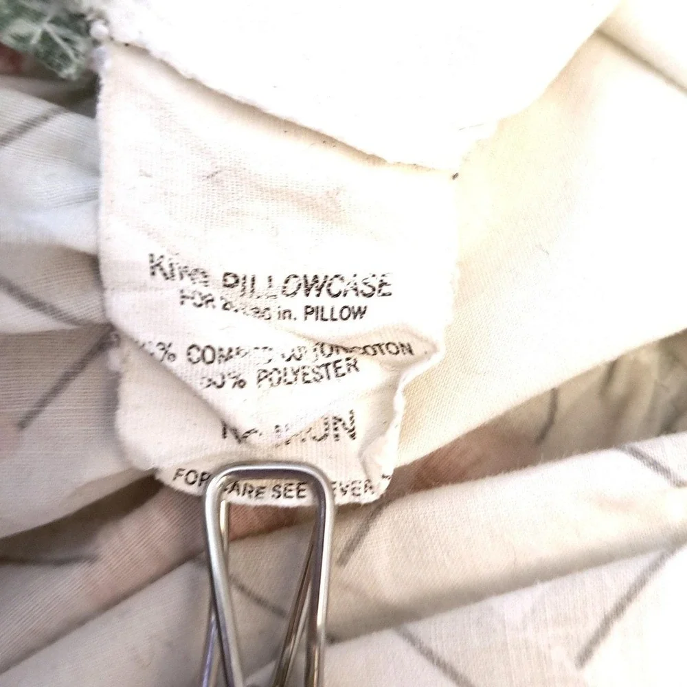 Vintage King Pillowcase White Pink Floral Ruffle Eyelet Lace Cottagecore Trim‎